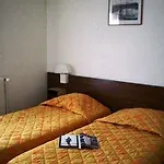 Windsor Contact