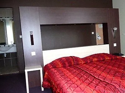 Windsor Contact Hotel 3*