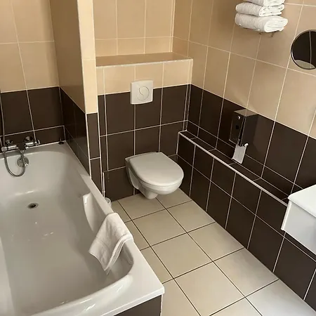 Otel Windsor Contact