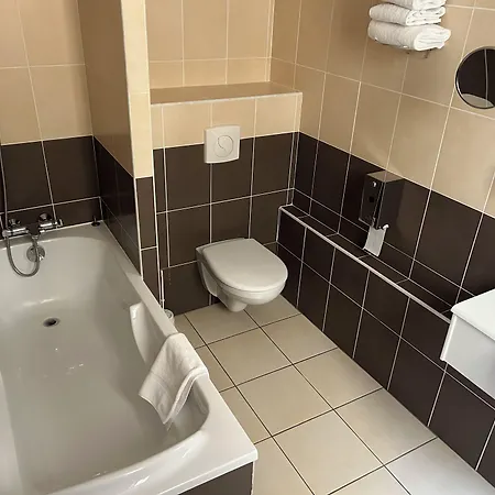 Otel Windsor Contact