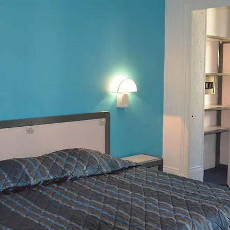 Windsor Contact Hotel 3*